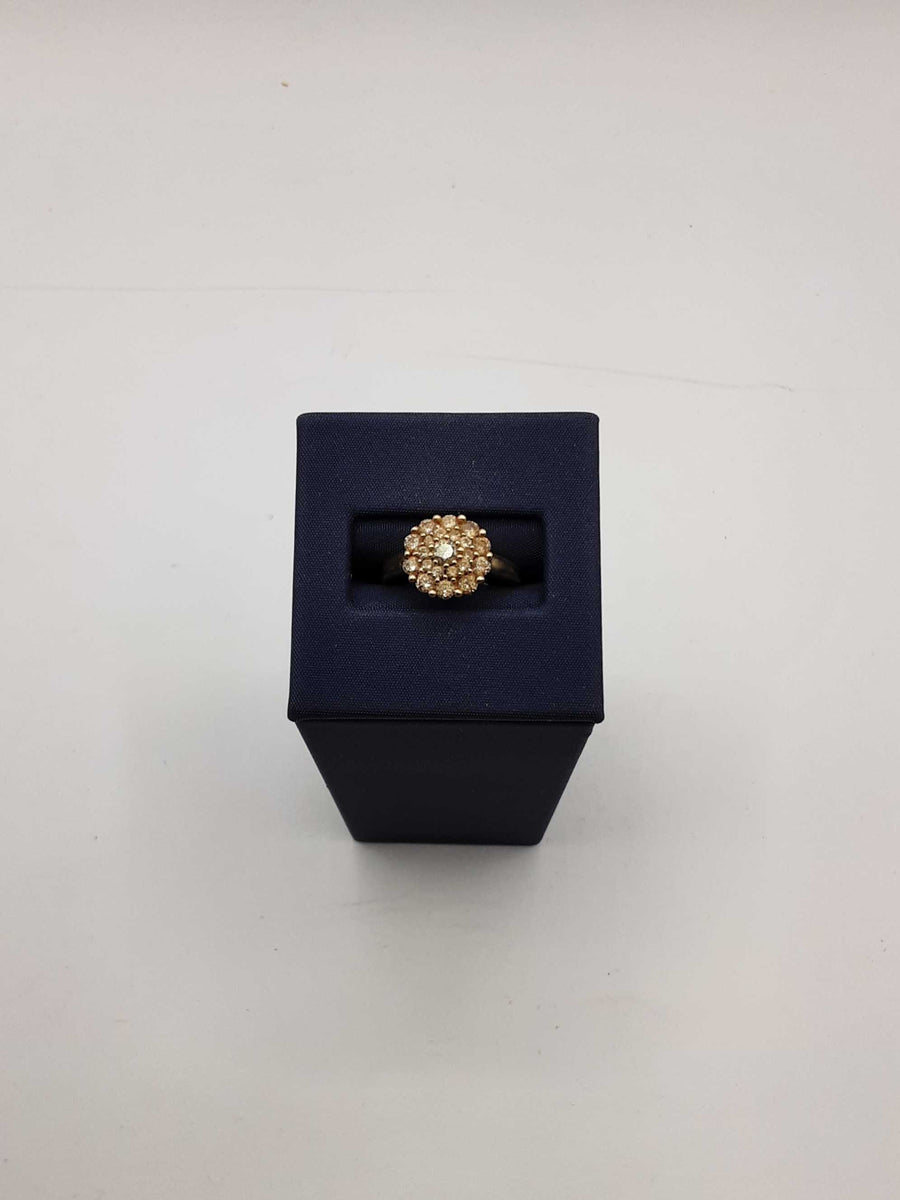 Women's Ring - Yellow Gold 10k (.417) 3.8 grams Size 4