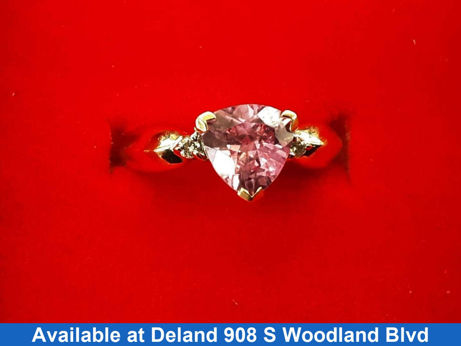 Women's Ring - Yellow Gold 10k (.417) 2.1 grams Size 7