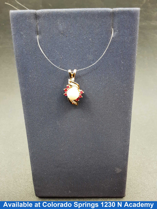Diamond Pendant - Yellow Gold 14k (.585) 1.4 grams