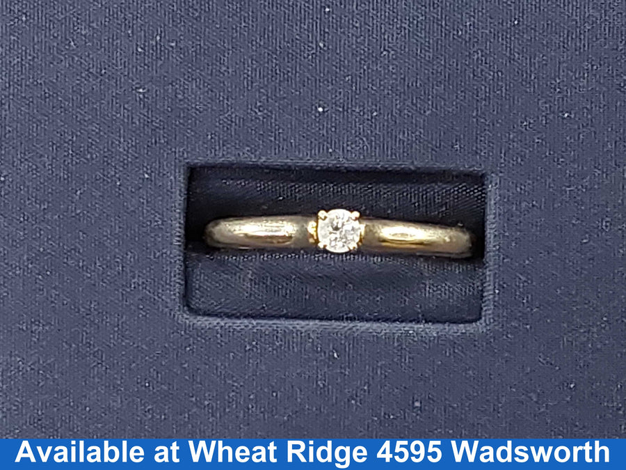 Women's Ring - Solitaire - White Gold 10k (.417) 2.5 grams Size 10