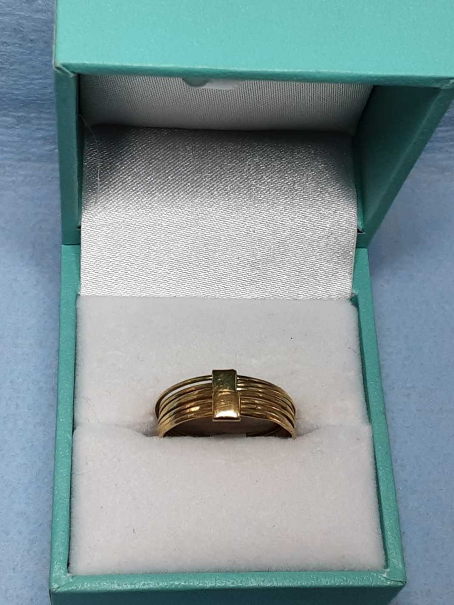 Women's Ring - Yellow Gold 10k (.417) 1.9 grams Size 7.5