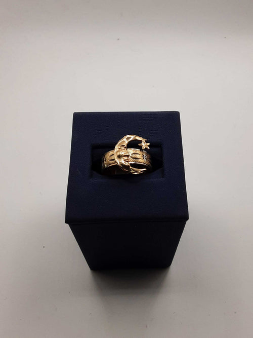 Women's Ring - Yellow Gold 14k (.585) 2.4 grams Size 5