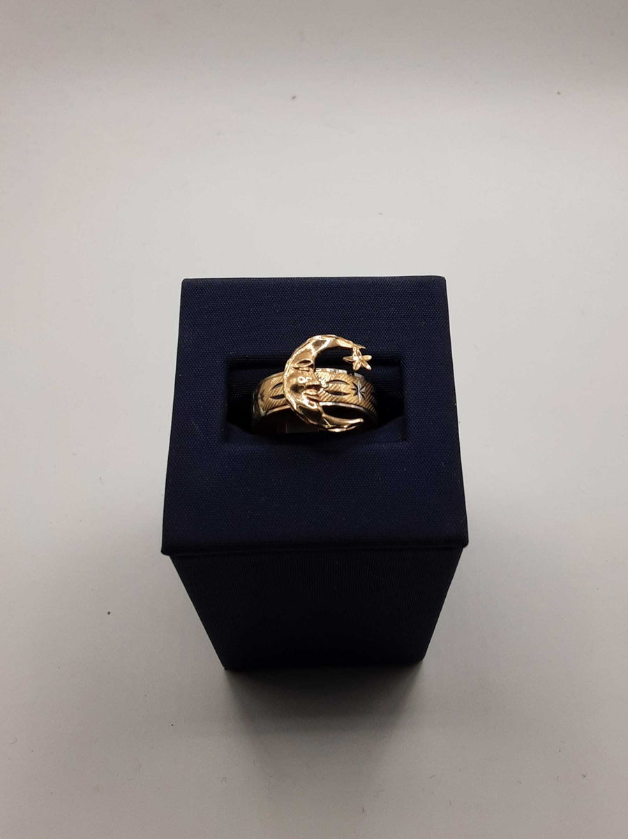 Women's Ring - Yellow Gold 14k (.585) 2.4 grams Size 5