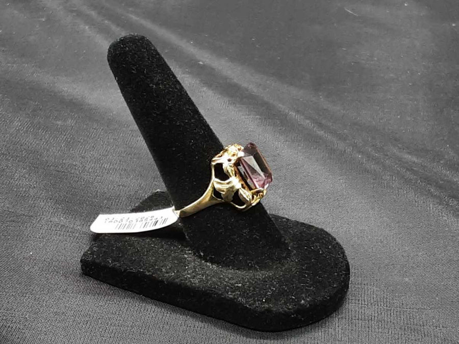 Women's Ring - Yellow Gold 14k (.585) 2.5 grams Size 6