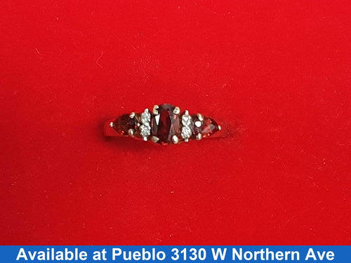 Women's Ring - Yellow Gold 10k (.417) 1.8 grams Size 6.5