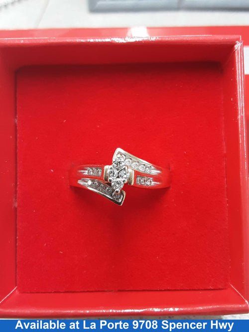 Women's Ring - Yellow Gold 14k (.585) 4.9 grams Size 9