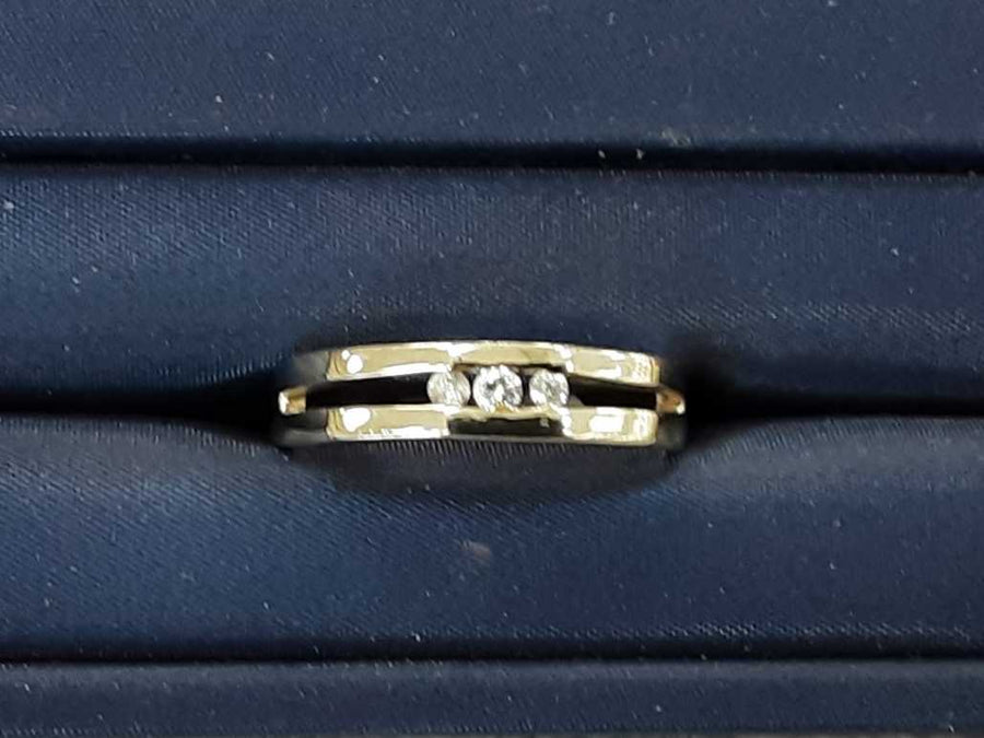 Ring - Wedding Band - Yellow Gold 14k (.585) 3.8 grams Size 10