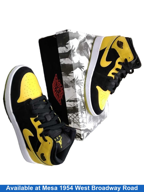 Jordan Hj5940-071 Yellow