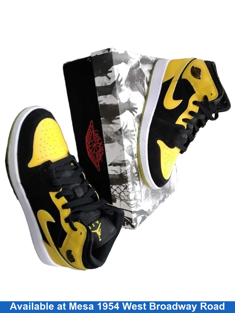 Jordan Hj5940-071 Yellow