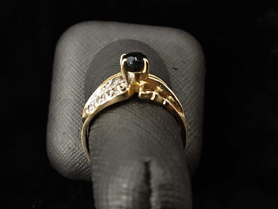 Women's Ring - Yellow Gold 14k (.585) 3.2 grams Size 6.5