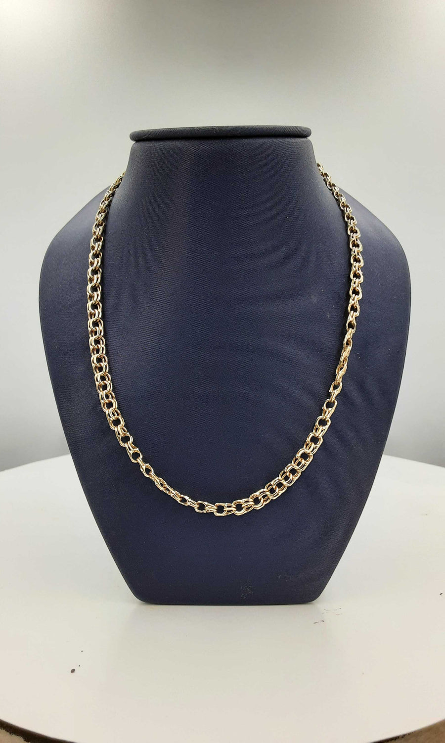 Chain - Yellow Gold 10k (.417) 17.8 grams 16 inch