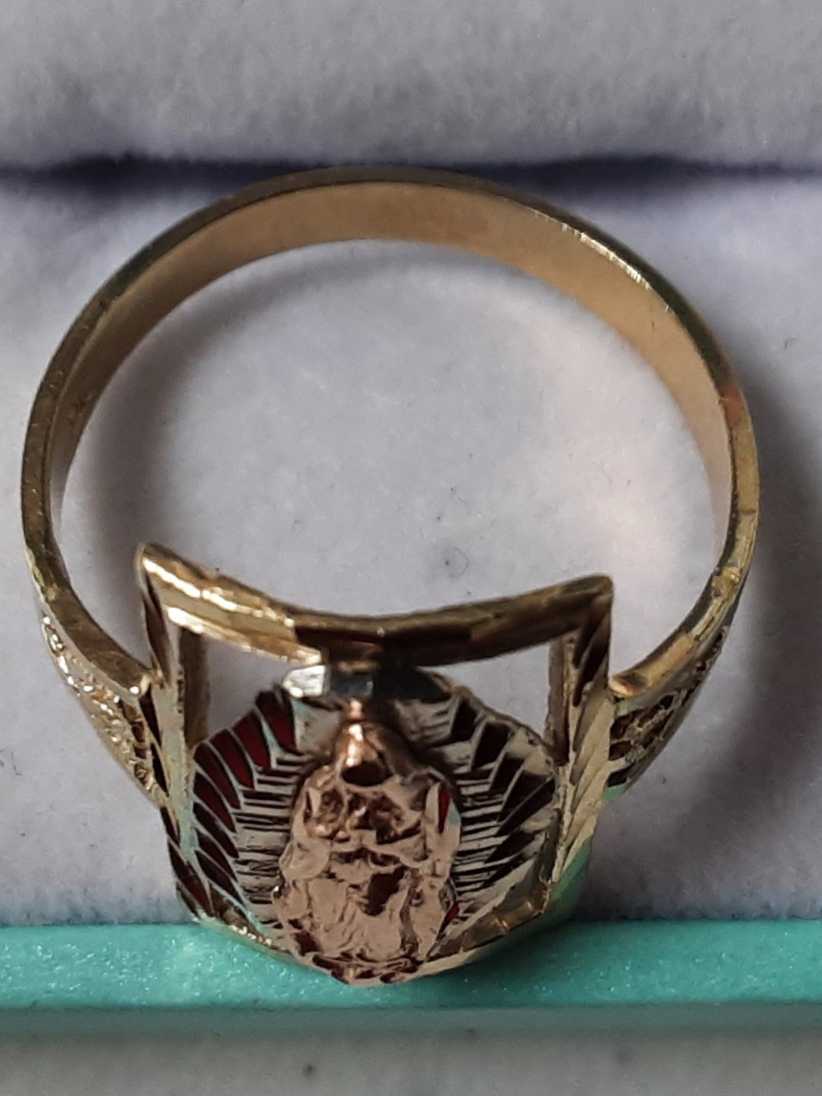 Women's Ring - Tricolor Gold 10k (.417) 2.8 grams Size 8