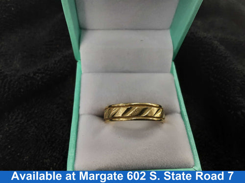 Ring - Wedding Band - Yellow Gold 14k (.585) 6.5 grams Size 7