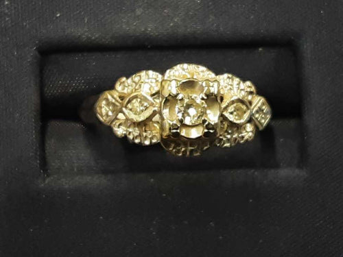 Women's Ring - White Gold 14k (.585) 3 grams Size 7