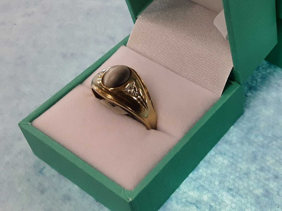 Men's Ring - Yellow Gold 10k (.417) 4.4 grams Size 11.5