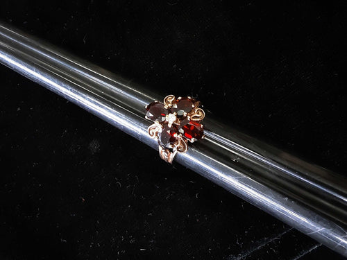 Women's Ring - Yellow Gold 10k (.417) 5 grams Size 7.5