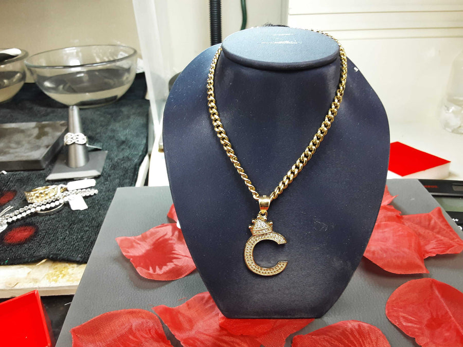 Chain - Yellow Gold 10k (.417) 15.8 grams 24 inch