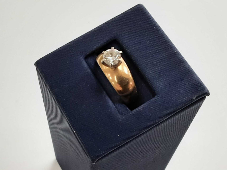 Women's Ring - Solitaire - Yellow Gold 14k Size 7