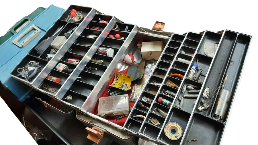 Umco 1000a Silver Tackle Box / Accessory