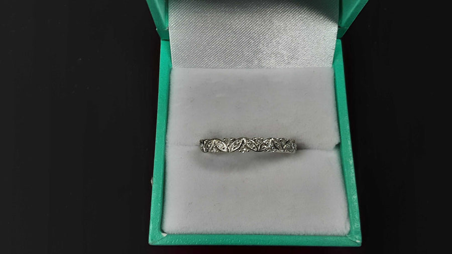 Ring - Wedding Band - White Gold 10k (.417) 1.9 grams Size 20
