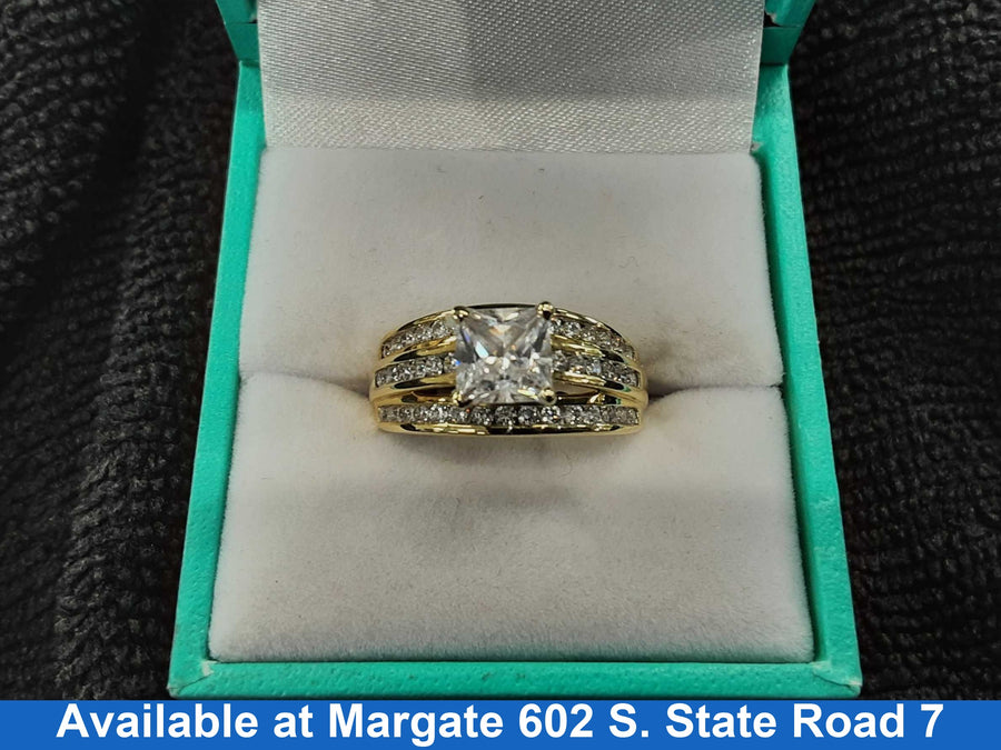 Women's Ring - Yellow Gold 10k (.417) 3.4 grams Size 7