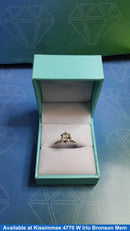 Women's Ring - Solitaire - White Gold 14k (.585) 2.6 grams Size 6.5