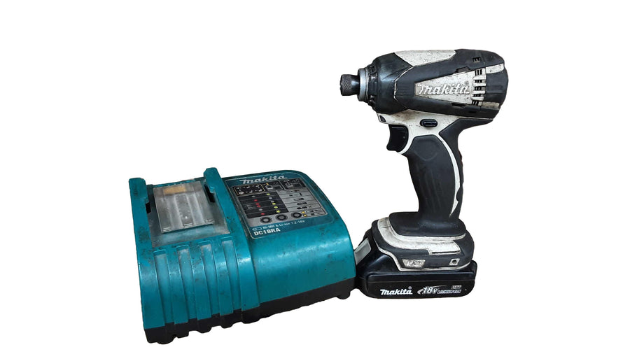 Makita 1208 Black Cordless Impact Drill