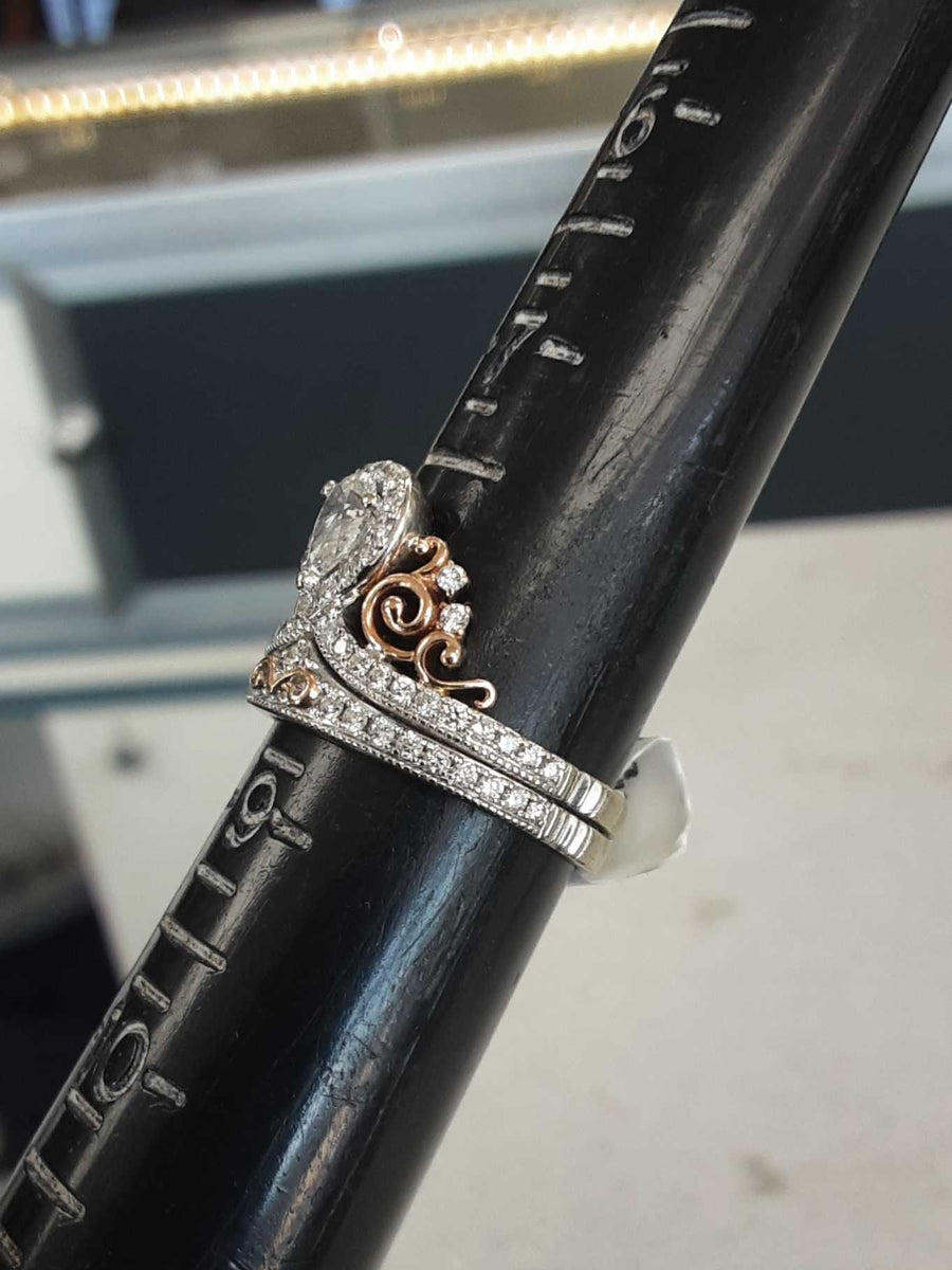 Ring - Engagement Set - White Gold 14k (.585) 6.4 grams Size 8