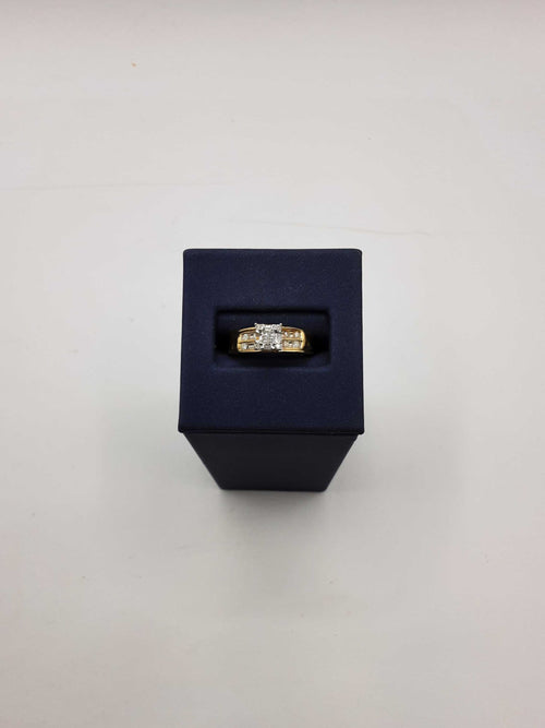 Women's Ring - Solitaire - Yellow Gold 14k (.585) 3.4 grams Size 20