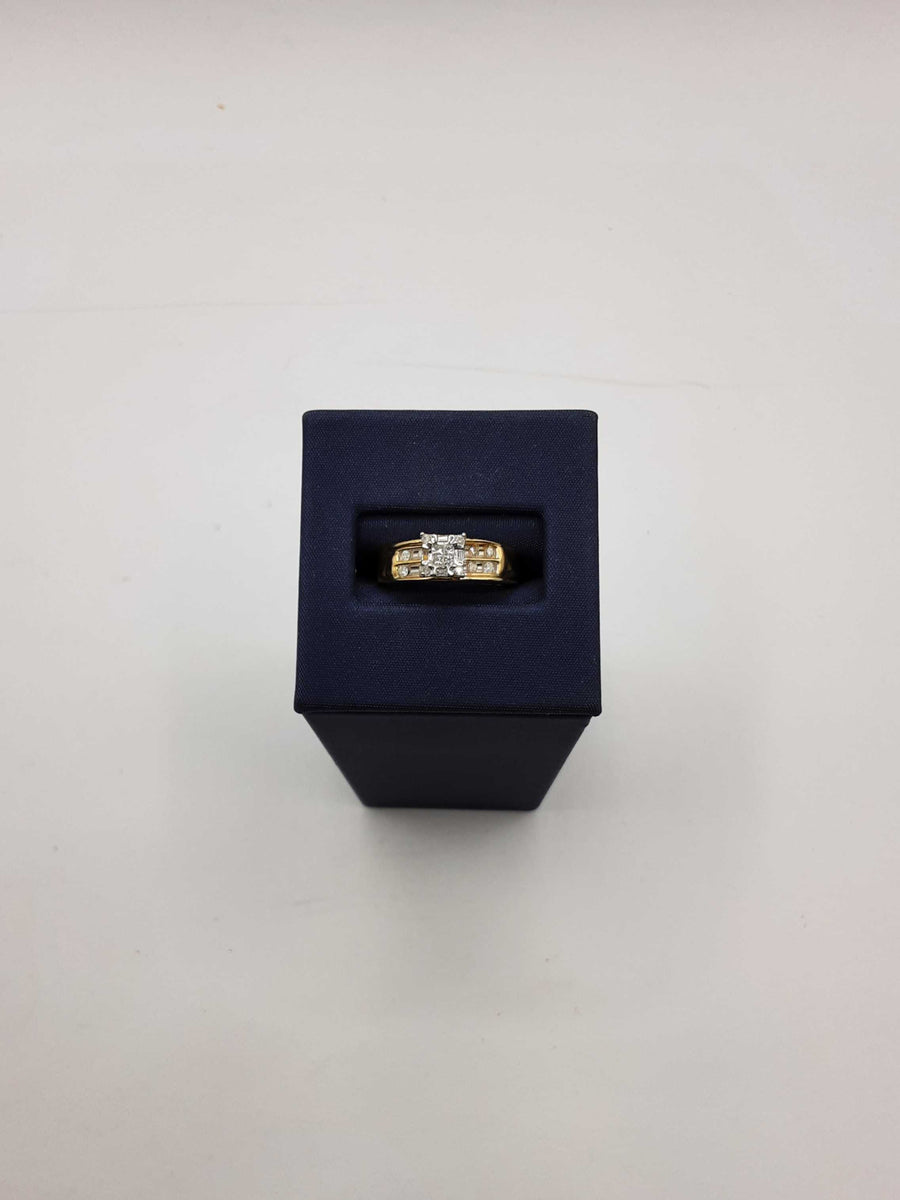 Women's Ring - Solitaire - Yellow Gold 14k (.585) 3.4 grams Size 20