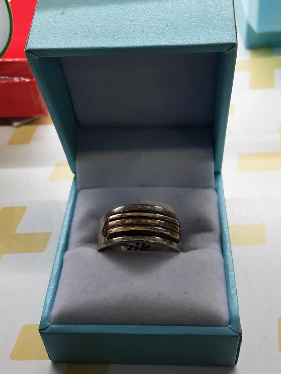 Ring - Wedding Band - Silver 6.8 grams Size 8