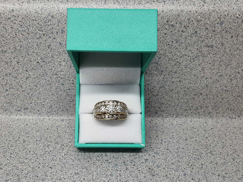 Women's Ring - Yellow Gold 14k (.585) 8.5 grams Size 5
