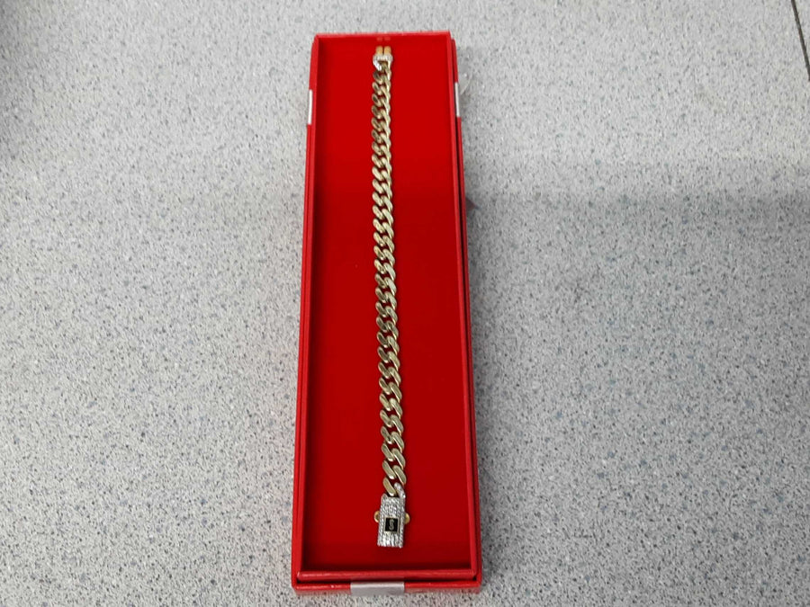 Cuban Link Bracelet - Yellow Gold 10k (.417) 8.8 grams 7 inch