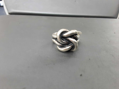 Women's Ring - Silver 13.2 grams Size 9