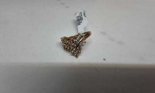 Women's Ring - Yellow Gold 14k (.585) 6.5 grams Size 8.5
