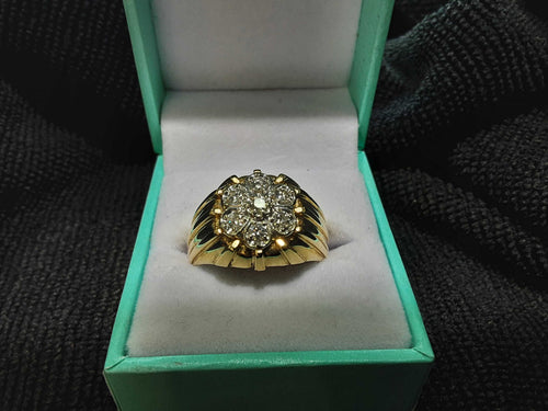 Men's Ring - Yellow Gold 14k (.585) 7.5 grams Size 10.5
