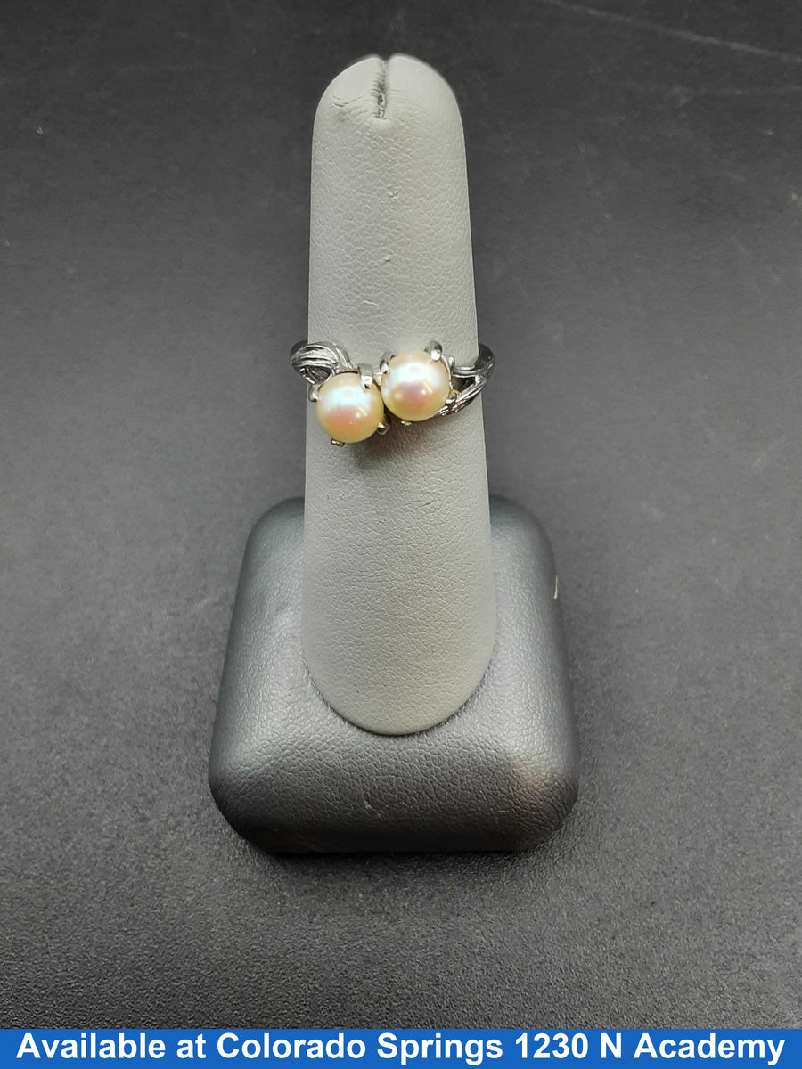 Women's Ring - White Gold 14k (.585) 3.2 grams Size 5.5