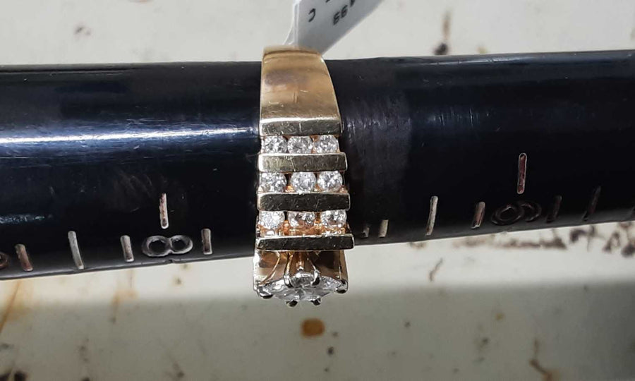 Women's Ring - Yellow Gold 14k (.585) 5.6 grams Size 7
