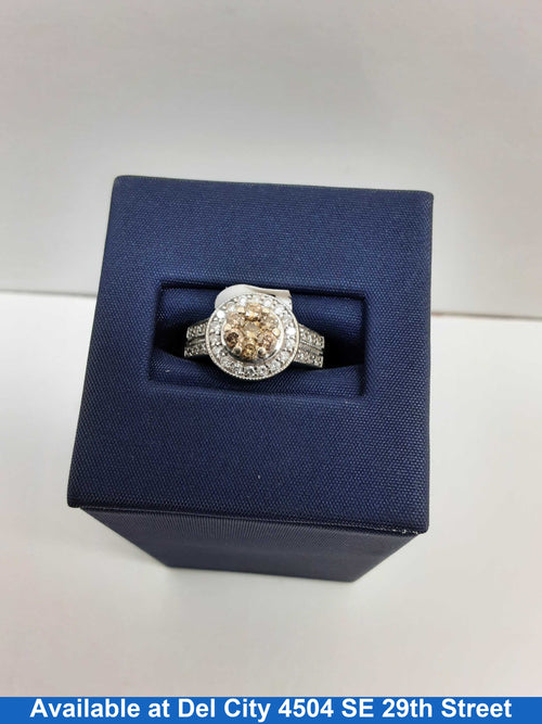 White Gold 14k (.585) 4.5 grams Size 7.5