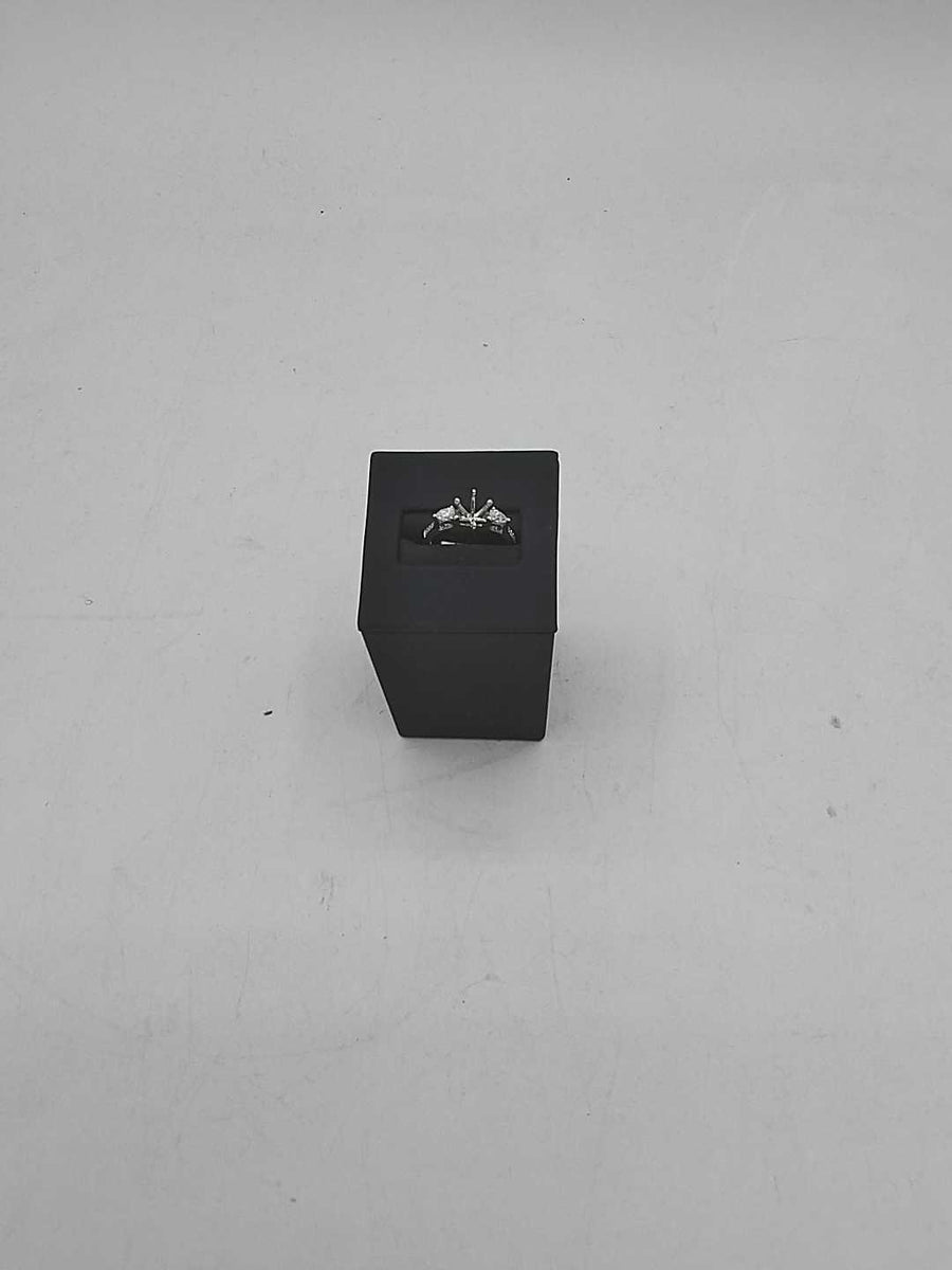 Women's Ring - Solitaire - White Gold 14k (.585) 3.1 grams Size 7