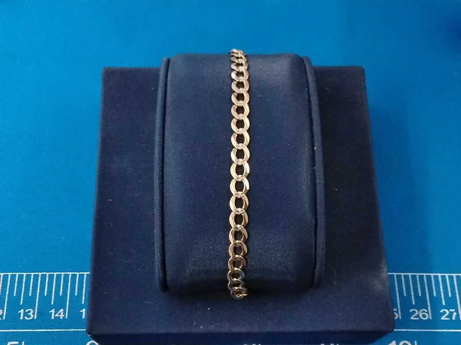 Cuban Link Bracelet - Yellow Gold 14k (.585) 5.4 grams 8 inch