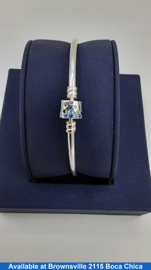 Bangle Bracelet - Silver 8.5 grams 8 inch