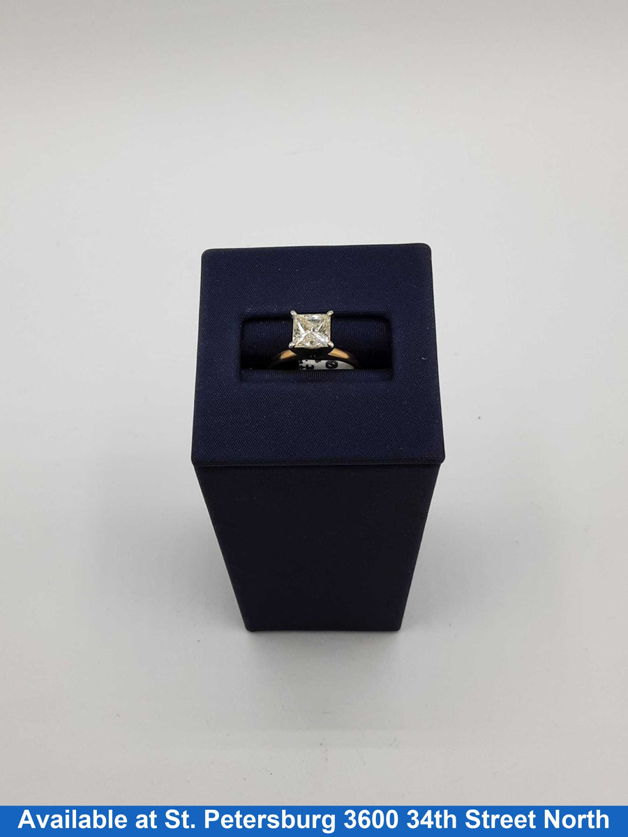 Women's Ring - Solitaire - Yellow Gold 14k (.585) 2.3 grams Size 5.5