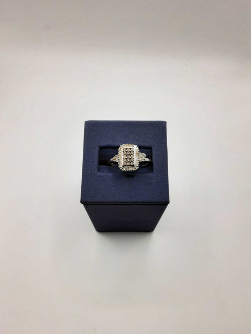 Women's Ring - White Gold 10k (.417) 3.3 Grams Size 8
