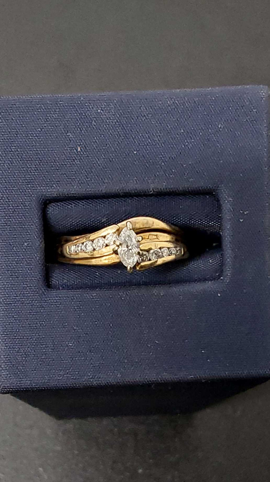 Women's Ring - Yellow Gold 14k (.585) 3.7 grams Size 8