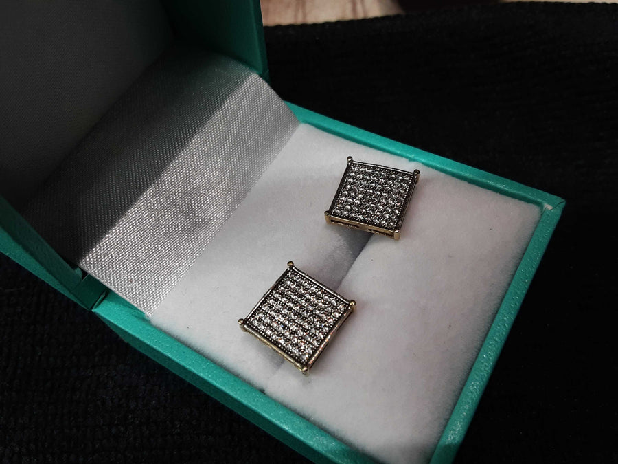 Earrings - Yellow Gold 10k (.417) 2.2 grams