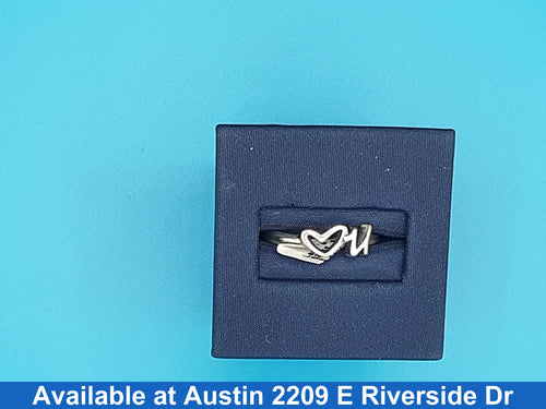 Women's Ring - Silver 2.4 grams Size 8