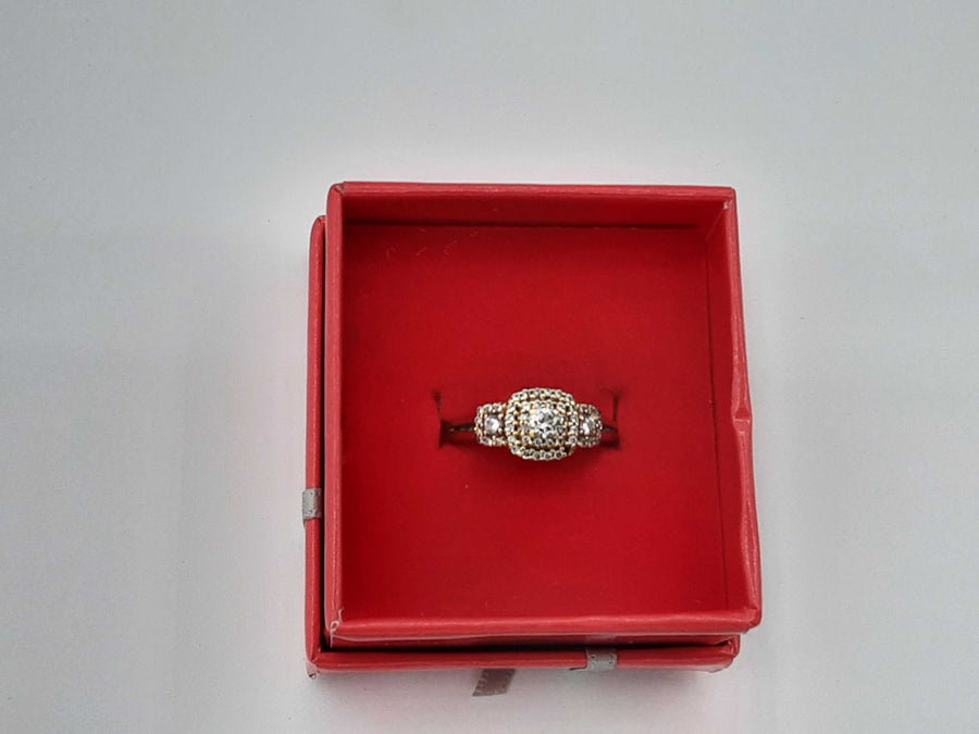 Women's Ring - Yellow Gold 10k (.417) 3.6 grams Size 6.5