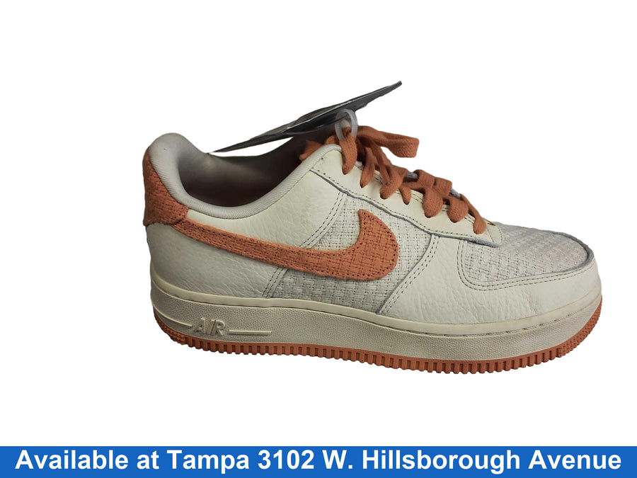 Nike Ib7944-113 Beige / Tan
