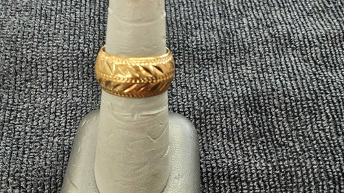 Women's Ring - Yellow Gold 22k (.917) 4.6 grams Size 6.5